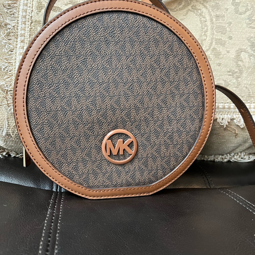 Michael kors shoulder bag